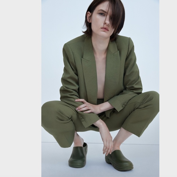 Zara Khaki Green Lightweight Sport Sole Clogs NWT - Picture 2 of 8